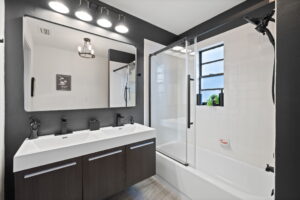 26-web-or-mls-4318 S Renellie Dr-3